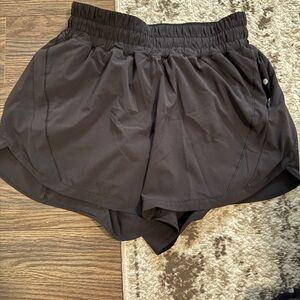 Lululemon Athletica Black Athletic Shorts track that 5inch inseam size 8